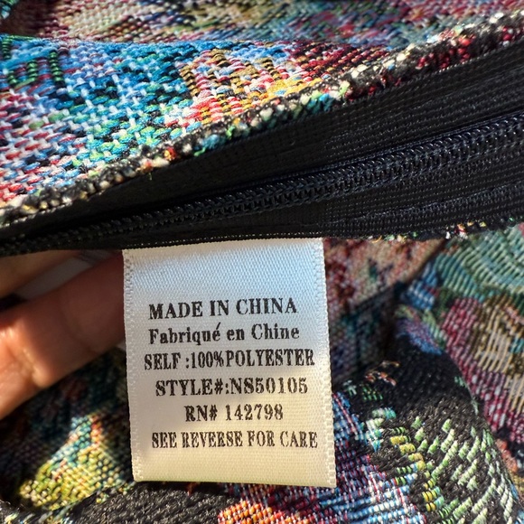 New in Floral Women's Skirt - Picture 6 of 7